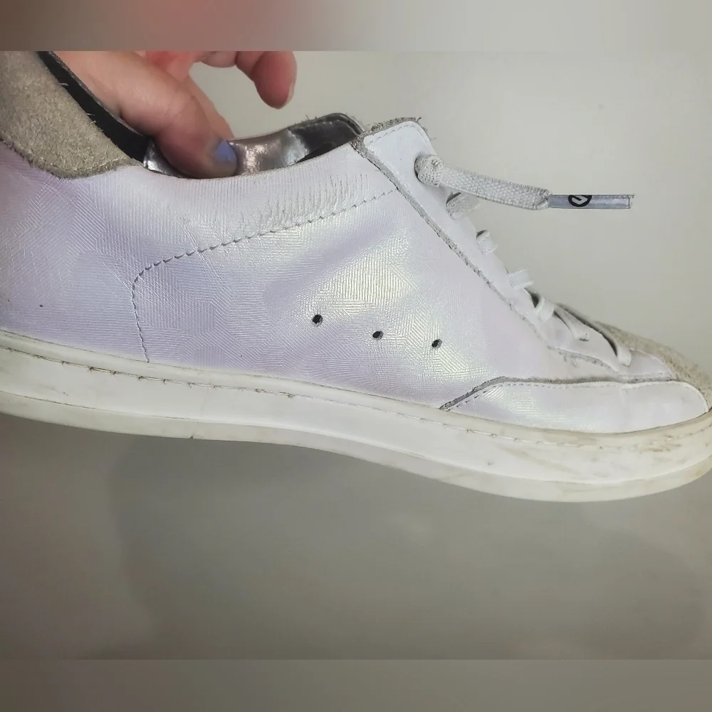 Womens P448 John W Textured Iridescent Sneakers Size 10.5